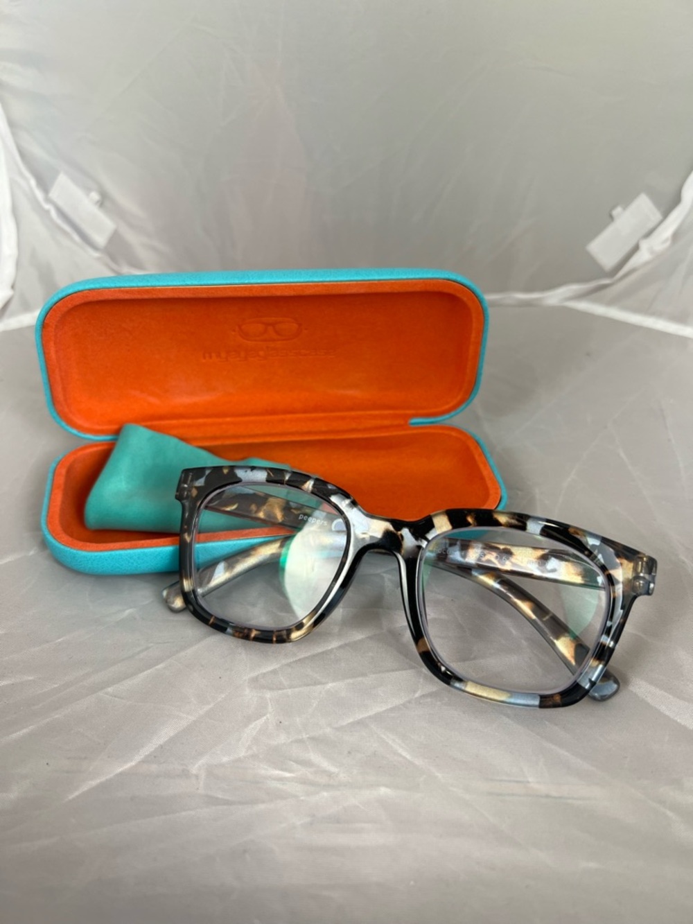 💕 Peppers To the Max Focus 1.25 Tortoiseshell Reading Glasses - Blue/Gray Hues